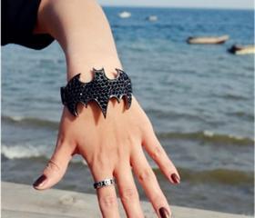 Unique Punk Cool Rhinestone Bat Bracelet
