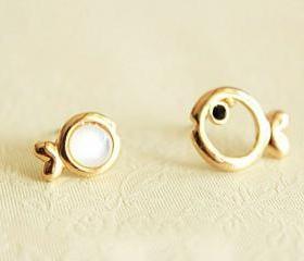 Funny Beige Opal Fish Stud Earrings
