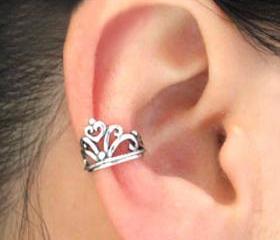 Vintage Silver Crown Ear Cuff