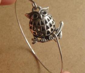 Owl Bangle Bracelet, Simple Everyday Jewelry, Elegant gift, Bridesmaid Gift, Bridal Wedding Jewelry