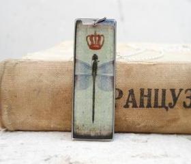 Dragonfly Necklace Pendant in Retro Style, Crown, Green, Long Pendant, Sweet Gift
