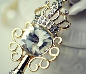 Vintage Crystal Key Style Necklace 