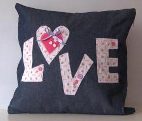 Appliqued cushion