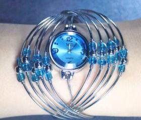 Cool Watch with Creative Bracelet For Fashion Girl