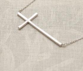 Fashion Cross Chain Necklace in Silver