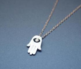 Hamsa hand pendant necklace in silver