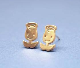 cute tulip post earrings in gold