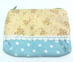 Vintage floral and Polka Dots print zipper pouch
