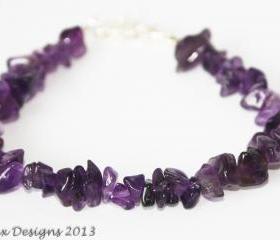 Amethyst chip bracelet.