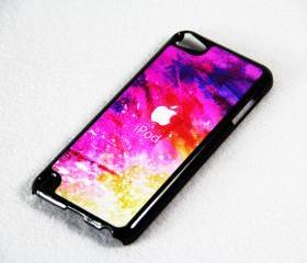 Stylish Pink iPod Touch 5 Hard Cover Case