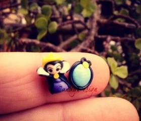Grimilde stud earrings