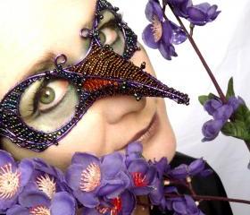 Purple humming bird mask
