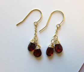  14k Gold Red Garnet Earrings, Red Dangle Earrings, January Birthstone Earrings, Red Gemstone Earrings, Birthstone Earrings, Bridesmaid Gift