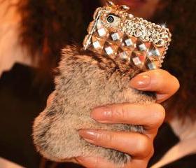 Warm Soft Fur Feather Crystal IPhone 4 Lace Flower Crystal Case Iphone 4s Case Iphone Hard Case Iphone Cover Bling Case Gem