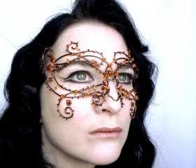 Bronze wire vine masquerade mask