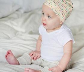 Rainbow Arrow Knit Hat