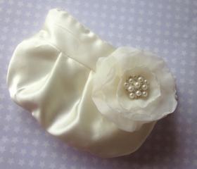 Wedding / Bridal / Bridesmaid Clutch - Ivory Clutch Purse - Stardust Brooch Bridesmaid Purse