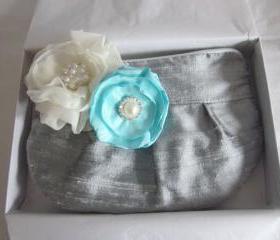 Wedding / Bridal / Bridesmaid Clutch / Wristlet clutch with Tiffany Blue & Ivory stardust brooch - Perfect Bridesmaid Gift