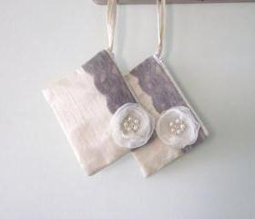 Wedding / Bridal / Bridesmaid Clutch - Ivory Clutch Purse - Flower Brooch Bridesmaid Purse