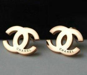 K rose gold stud earrings