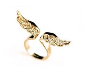 Sparkling Wings Ring