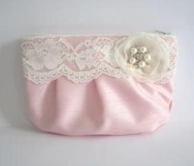 Wedding / Bridal / Bridesmaid Clutch - Simply Lace Clutch Purse - Stardust Brooch Bridesmaid Purse