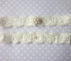 Ivory Garter Set / Wedding Garter - Simply Elegance and Pearls Bridal Garter Set (including toss garter)