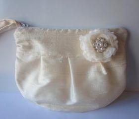 Wedding / Bridal / Bridesmaid Clutch - Ivory Clutch Purse - Stardust Brooch Bridesmaid Purse