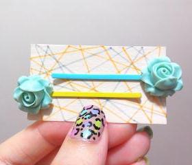 Clay Flower Bobby Hair Pin in a Pair ( Light Mint )