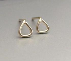  Tiny Triangle Silver Studs Earrings, Tiny Triangle Post, Stud Earrings, Gold Triangle Earrngs