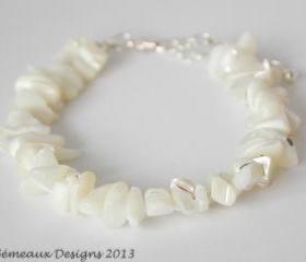 Mother of Pearl chip bracelet