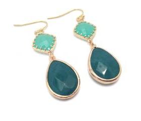 Emerald earrings - gold frames earrings - Emerald green teardrop earrings - starstruck