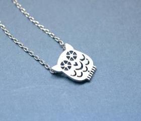 cute Owl necklace in silver