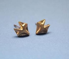 Fox studs earrings in matte gold