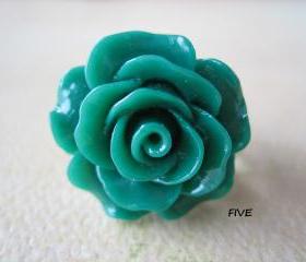 Emerald Green Rose on Antique Brass Filigree Ring - Adjustable - Jewelry by FIVE