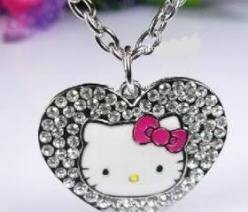 Hello Kitty Crystal Heart Pendant Necklace