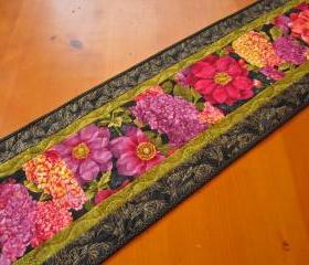 Quilted Table Runner Flower Burst