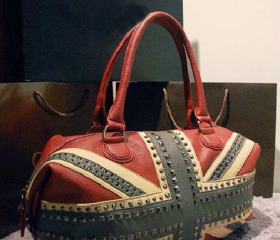 [grdx00993]Classic restro shoulder bag with personal rivet