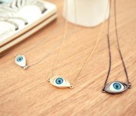 Vintage Evil Eye Pendant Necklace