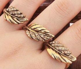 Fashion Rhinestone 3 Leaves Ring