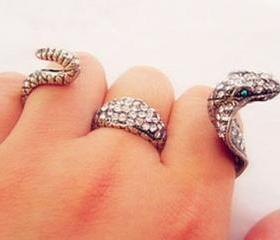 Punk Style Rhinestone Snake Ring