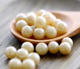 Vintage Glass Pearl Beads Champagne Beige