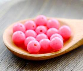 Vinatge Hot Pink Round Lucite Beads