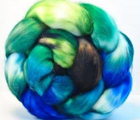 Superwash Merino Lambswool Combed Top Hand Painted Wool Roving for Spinning - 4.1 oz - HIATUS