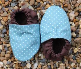 Baby booties, Aqua mini spots 3-9 months