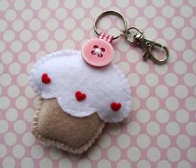 Cupcake Keyring Charm - Vanilla