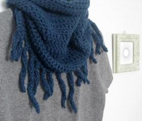Savages, crochet fringes cowl, neckwarmer in blue jeans